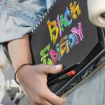 Creioane colorate triunghiulare black edition Faber-Castell 24 culori/set