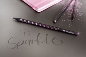 Creion grafit B triunghiular grip sparkle lemn negru midnight rose Faber-Castell