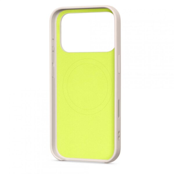 Beats iPhone 17 Pro Kickstand Case with MagSa - MGTN4LL/A