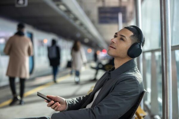Casti Wireless Over-Ear Sony WH1000XM5B - WH1000XM5B.CE7
