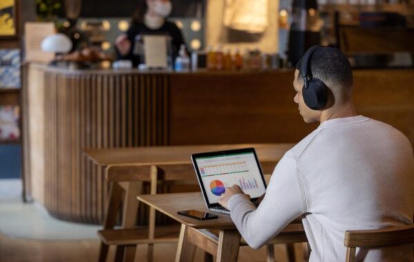 Casti Wireless Over-Ear Sony WH1000XM5B - WH1000XM5B.CE7
