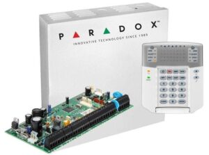 Centrala Paradox SP6000+; 8 zone pe placa (16 cu dublare zona ATZ) - SP6000+/CUTIE/K32+