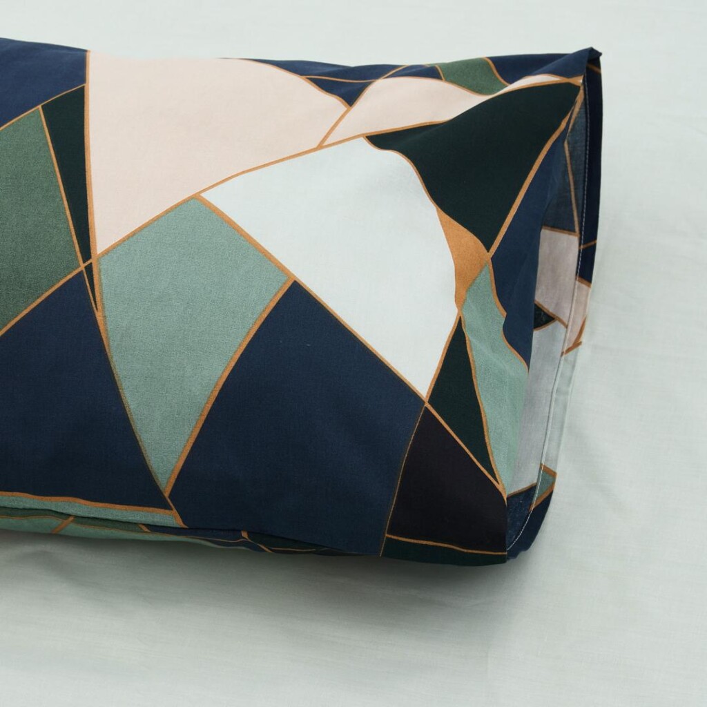 Lenjerie kingsize, bumbac, 132 TC, Enzo - HR-KGBED-132-ENZ Lenjerie kingsize, bumbac, 132 TC, Enzo - HR-KGBED-132-ENZ