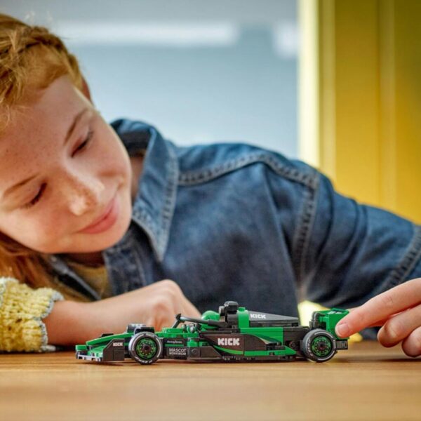 MASINA DE CURSE KICK SAUBER F1 TEAM C44, LEGO 77247 - LEGO77247