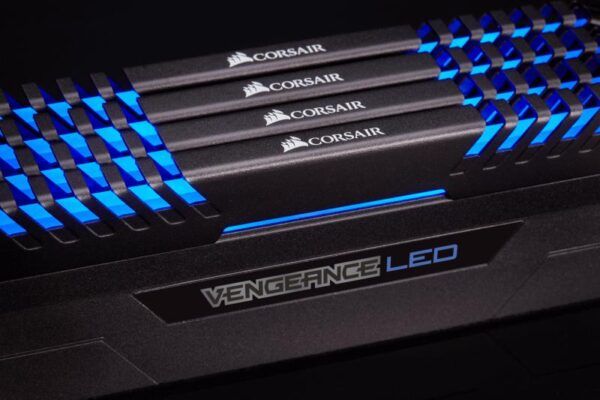 Memorie RAM Corsair Vengeance LED, DIMM, DDR4, 16GB (2x8GB) - CMU16GX4M2C300C15B