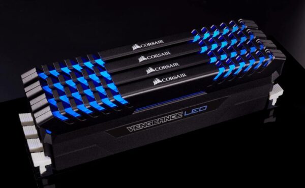 Memorie RAM Corsair Vengeance LED, DIMM, DDR4, 16GB (2x8GB) - CMU16GX4M2C300C15B