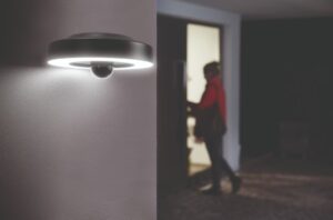 Plafoniera LED inteligenta pentru exterior cu camera de supraveghere - 000004058075763500