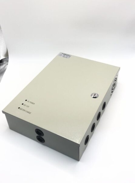 SURSA ALIMENTARE 15A CARCASA METAL 18 canale Input voltage - HM-1215/18A