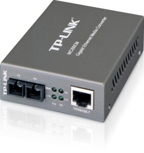 Switch media convertor TP-Link, 2 porturi - MC200CM