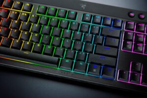 Tastatura mecanica wireless Razer Blackwidow V4 Low profile HyperSpeed - RZ03-05270800-R3M1