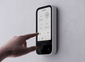 Tastatura touchscheen Ajax, frecventa comunicare: 866.0 - 866.5 MHz/868.0-868.6 - KEYPAD TOUCHSCREEN WH