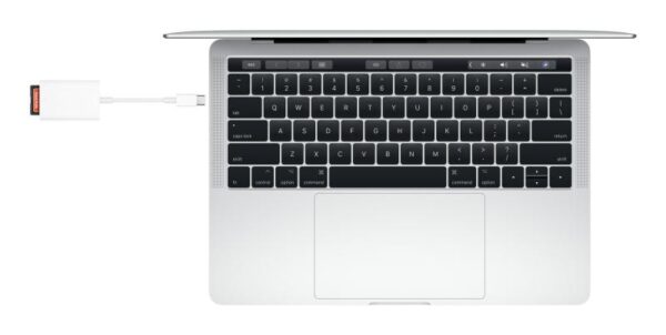 USB-C to SD Card Reader - MW653ZM/A