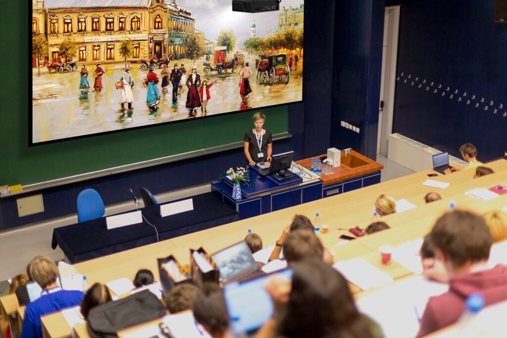 Videoproiector Optoma ZU507TST, short throw professional - E9PD7L121EZ1 Videoproiector Optoma ZU507TST, short throw professional - E9PD7L121EZ1