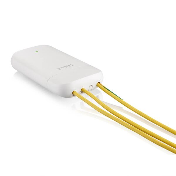 Zyxel PoE12-3PD, 4 x 1Gb port PoE extender. 45W PoE budget - POE12-3PD-ZZ0101F